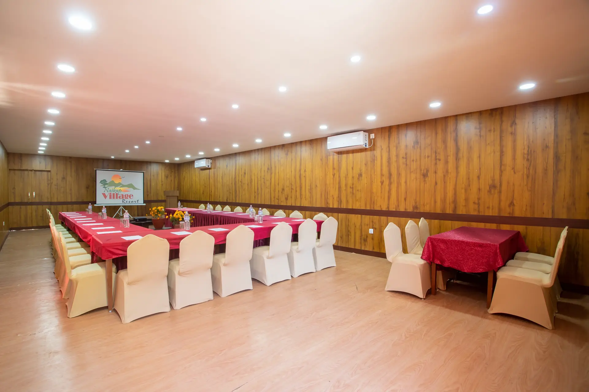 Meeting & Events